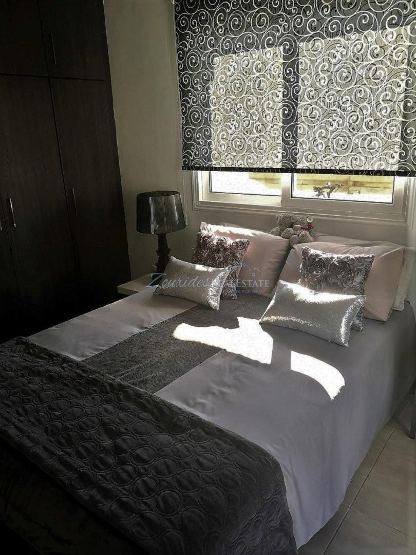 Four Bedroom Villa In Liopetri