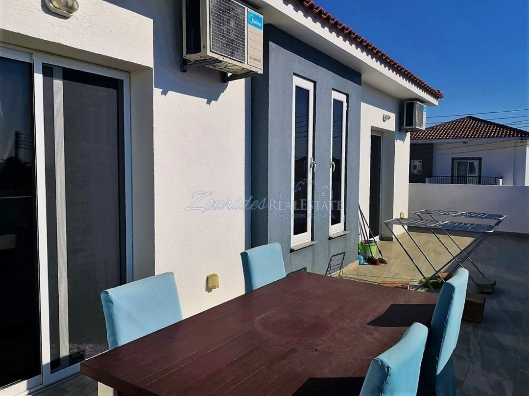 Four Bedroom Villa In Liopetri