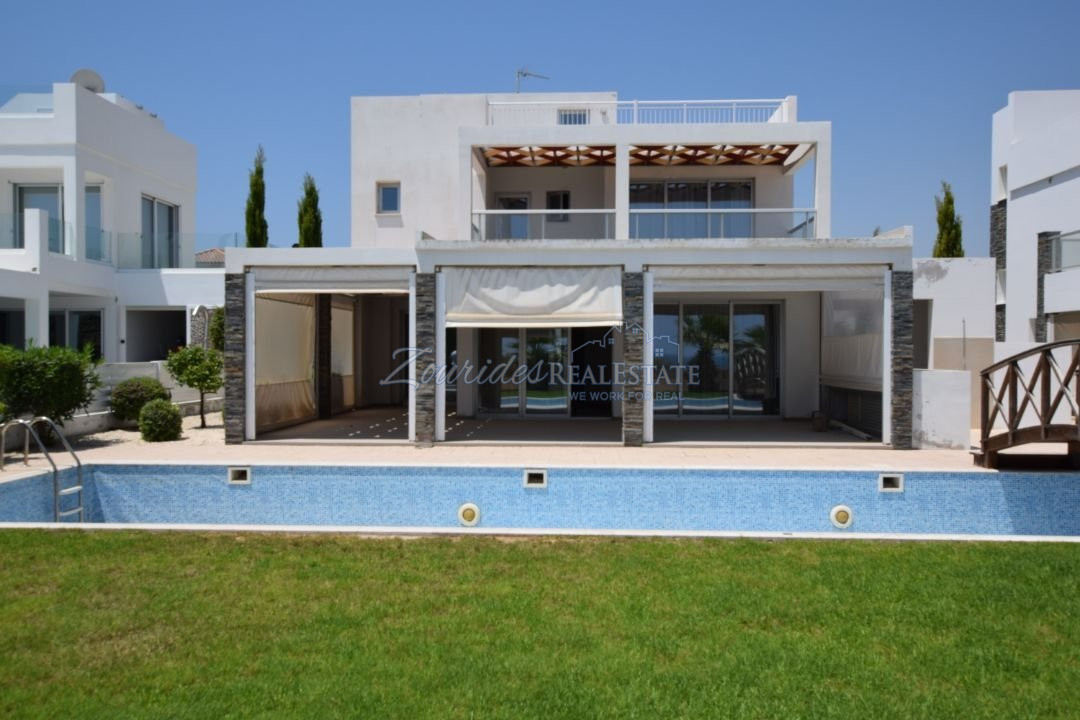 Luxury Villa in Pervolia area, Larnaca