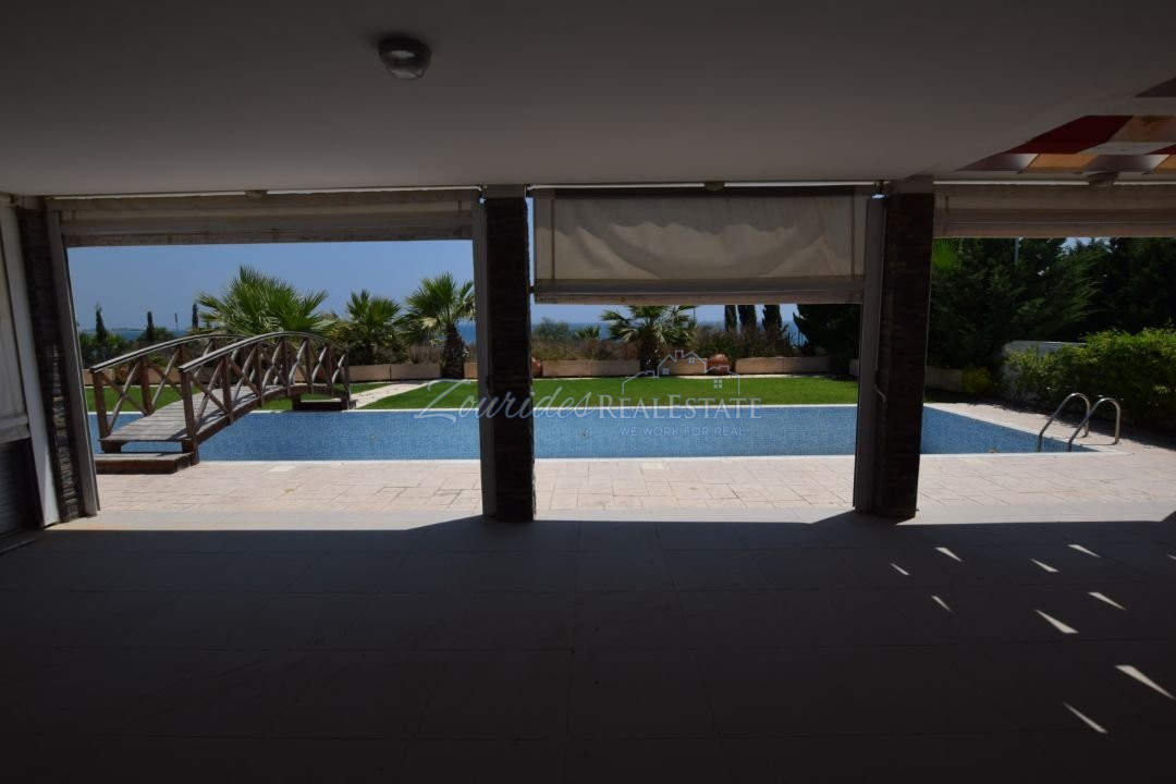 Luxury Villa in Pervolia area, Larnaca
