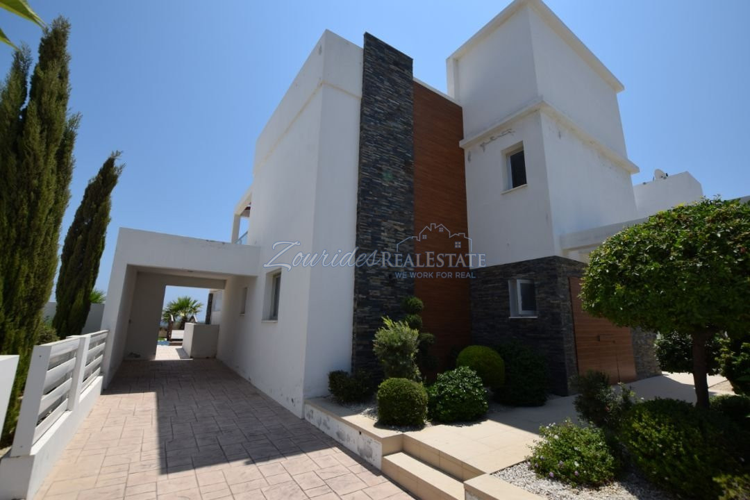 Luxury Villa in Pervolia area, Larnaca