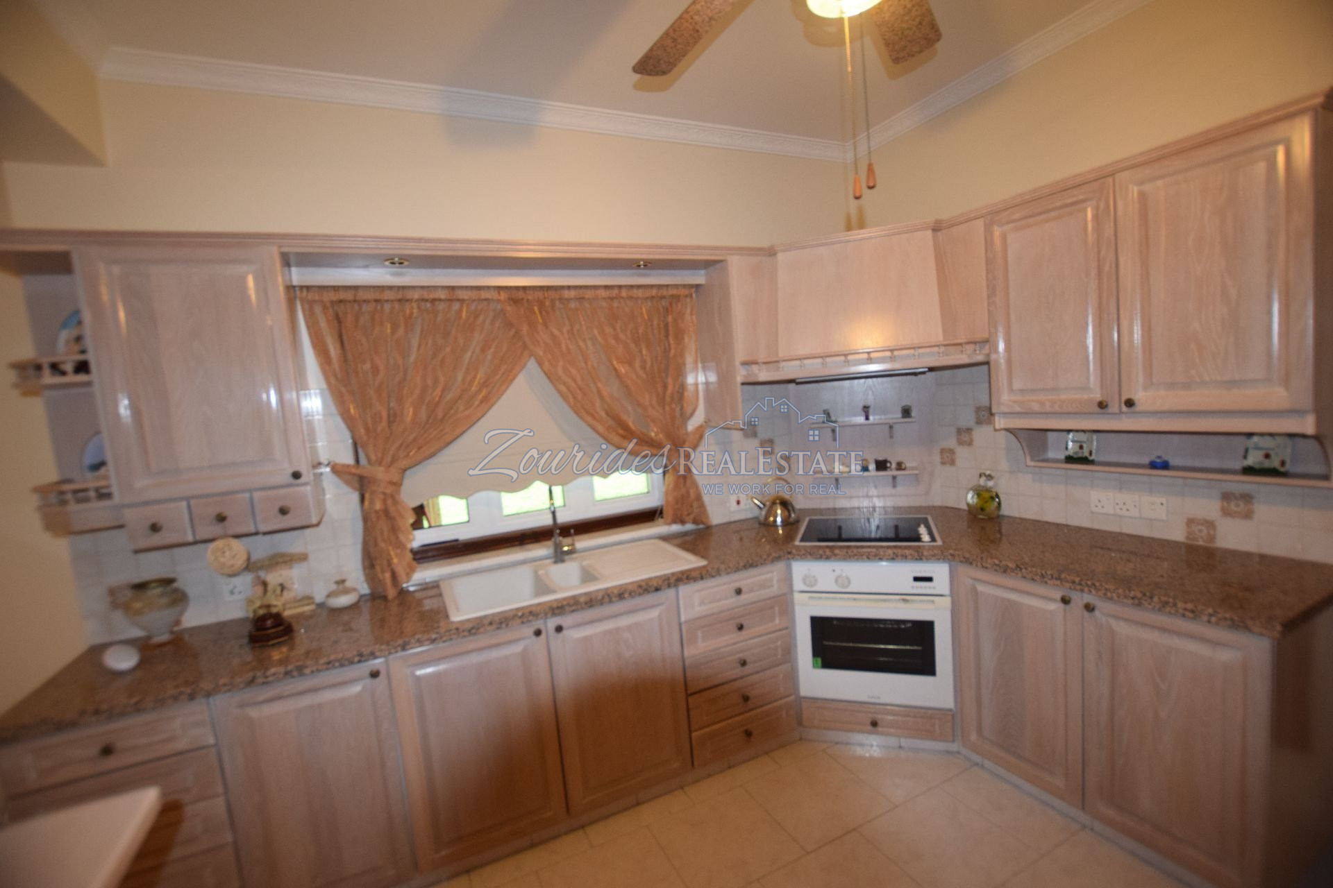 Three bedroom Villa In Aradippou