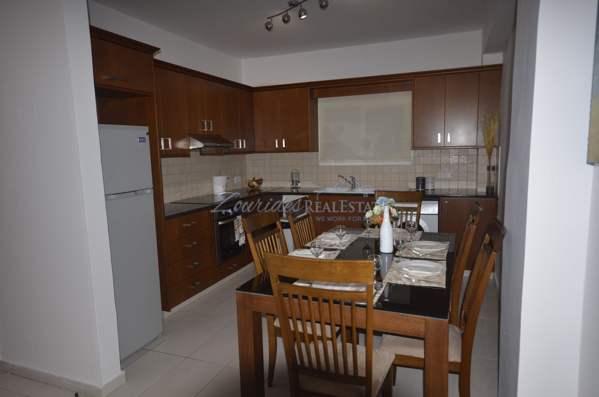 Luxury Two Bedroom Flat In Limassol