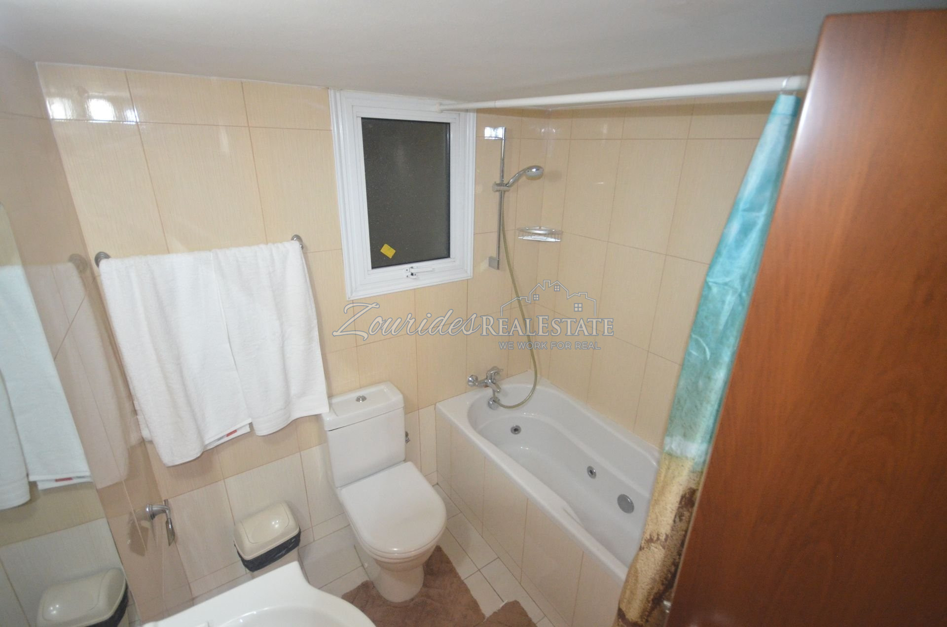 Luxury Two Bedroom Flat In Limassol