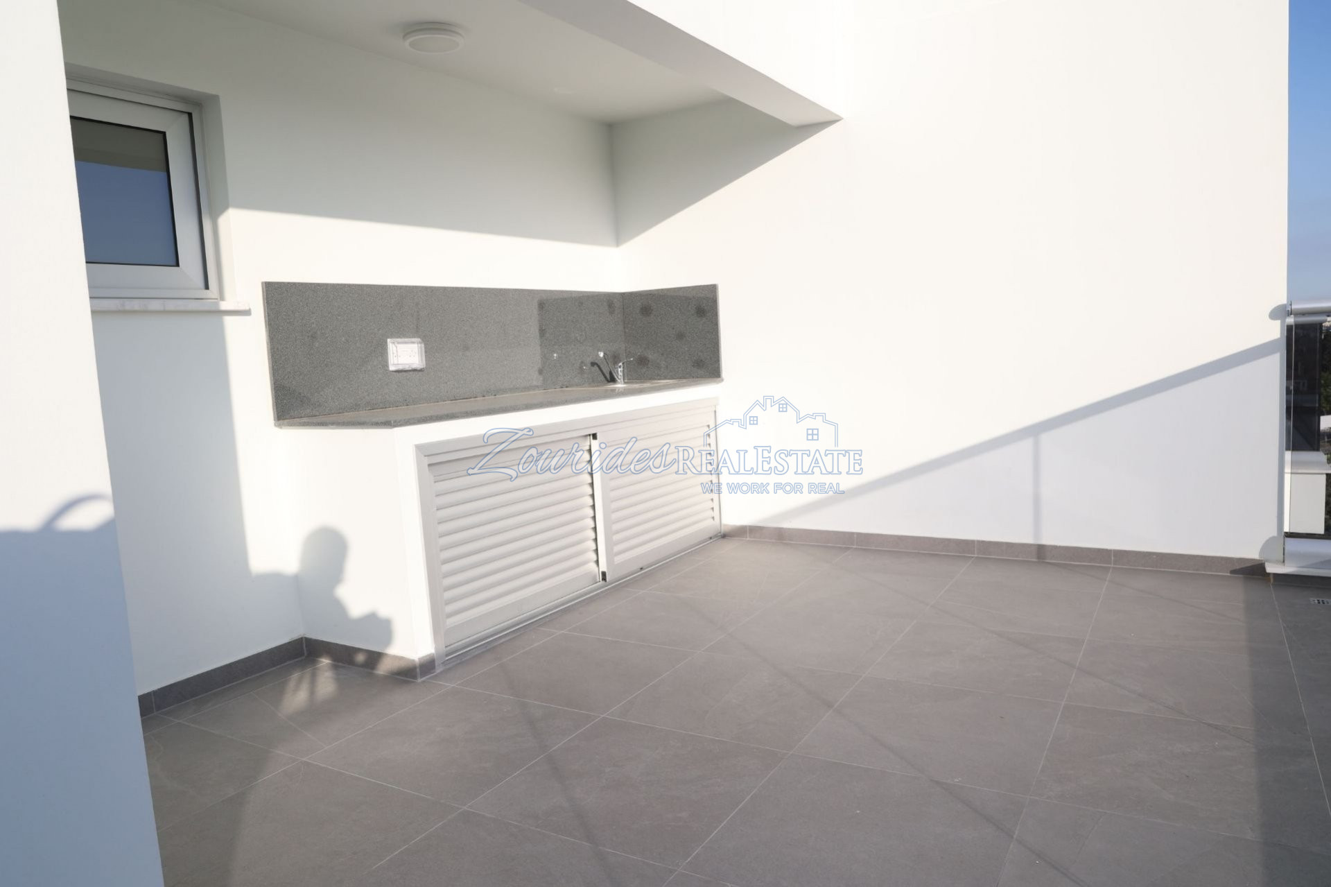 Luxury Three Bedroom Flat in Larnaca