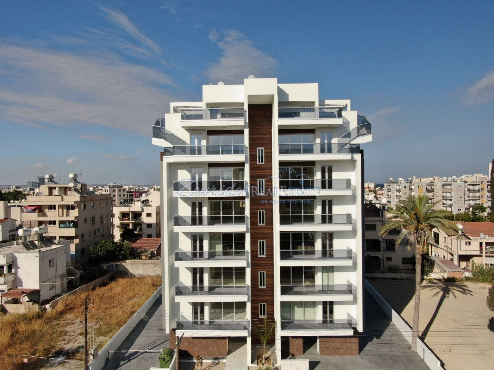 Luxury Three Bedroom Flat in Larnaca