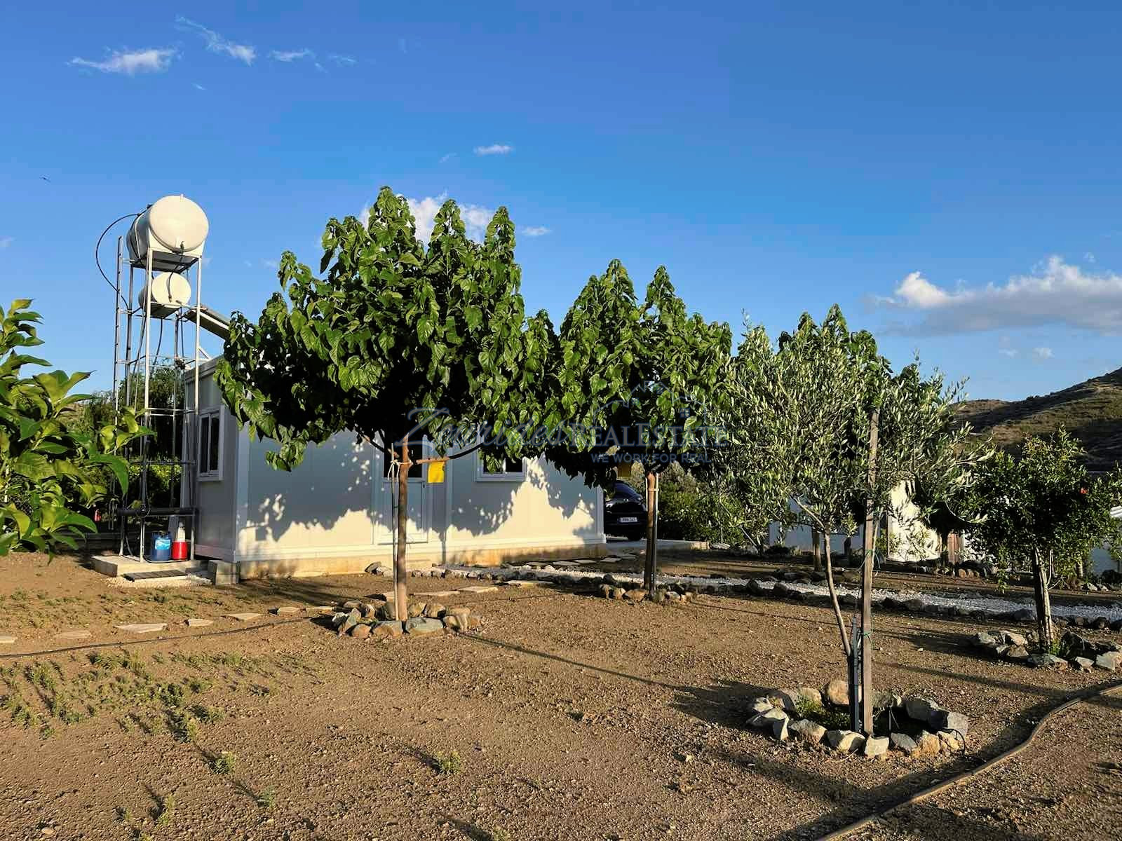 Cottage House At Melini