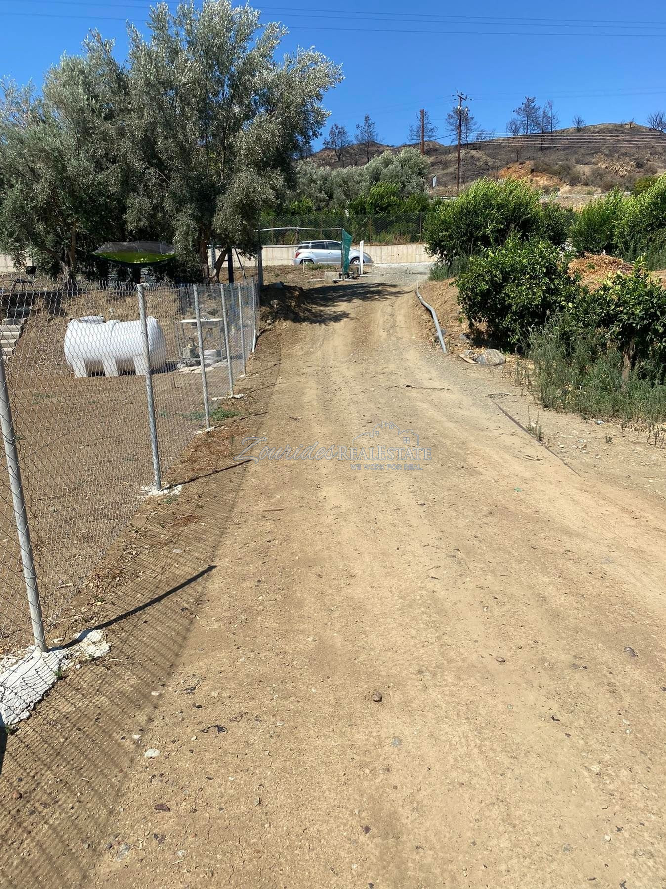 Cottage House At Melini