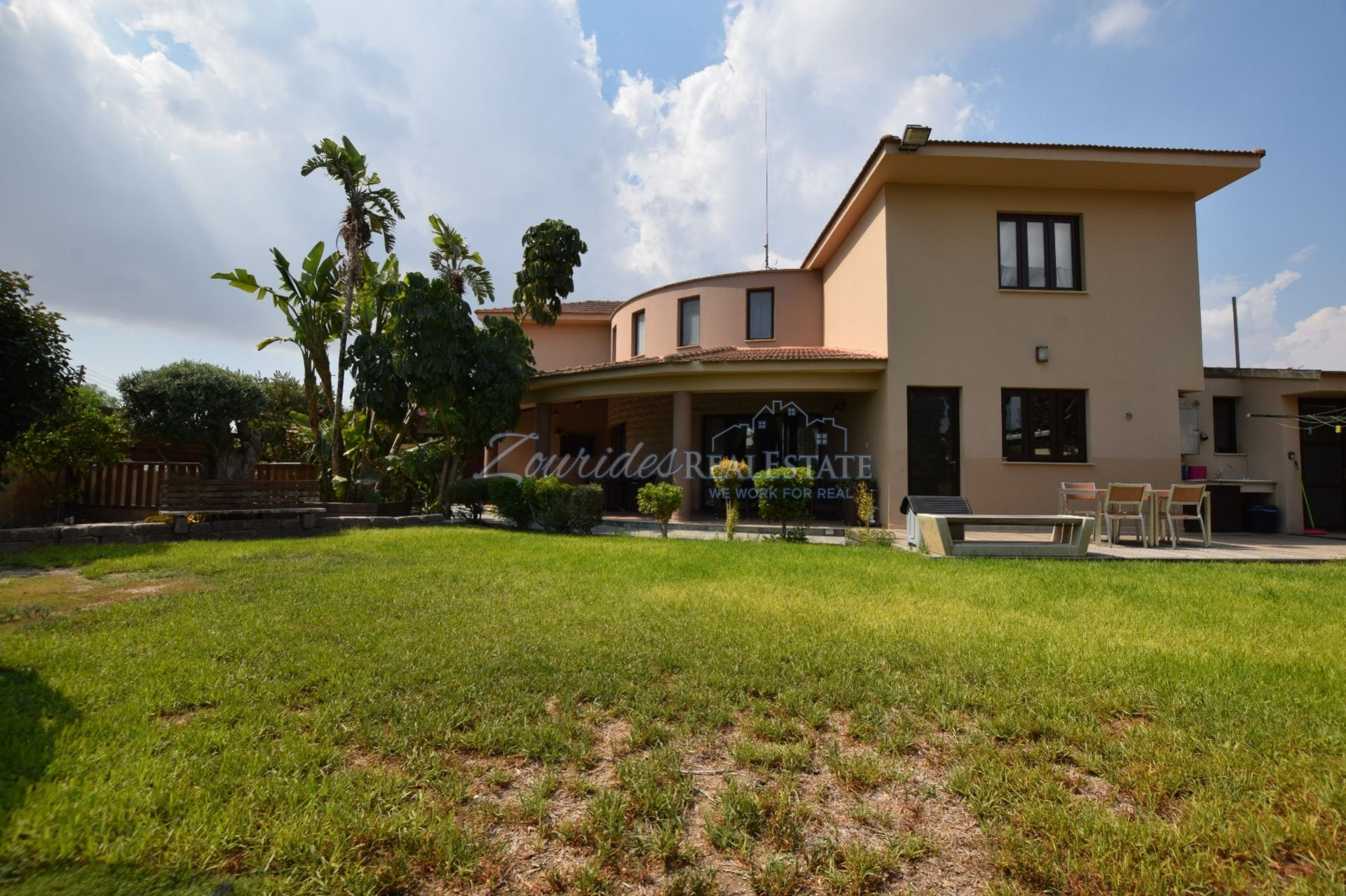Four Bedroom Villa In Aradippou, Larnaca