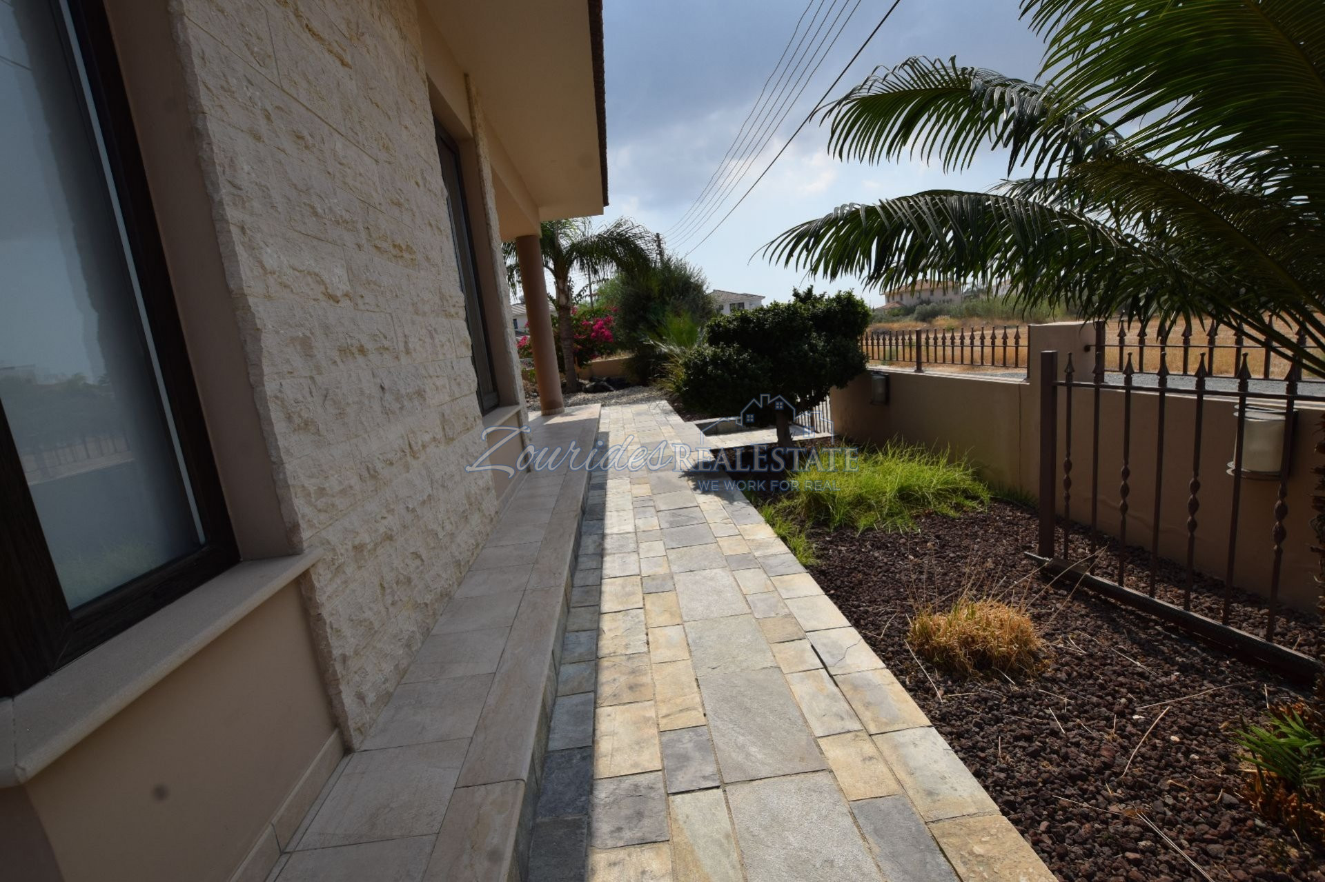 Four Bedroom Villa In Aradippou, Larnaca