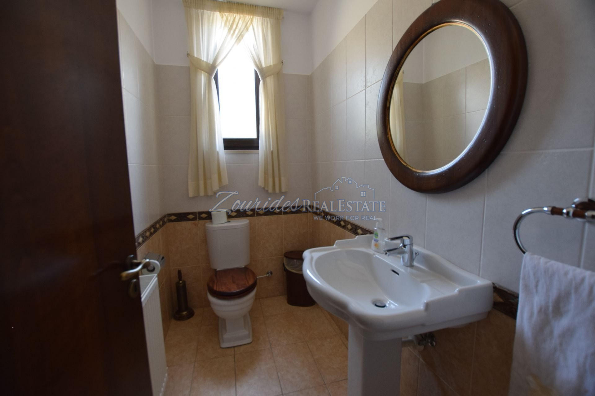Four Bedroom Villa In Aradippou, Larnaca