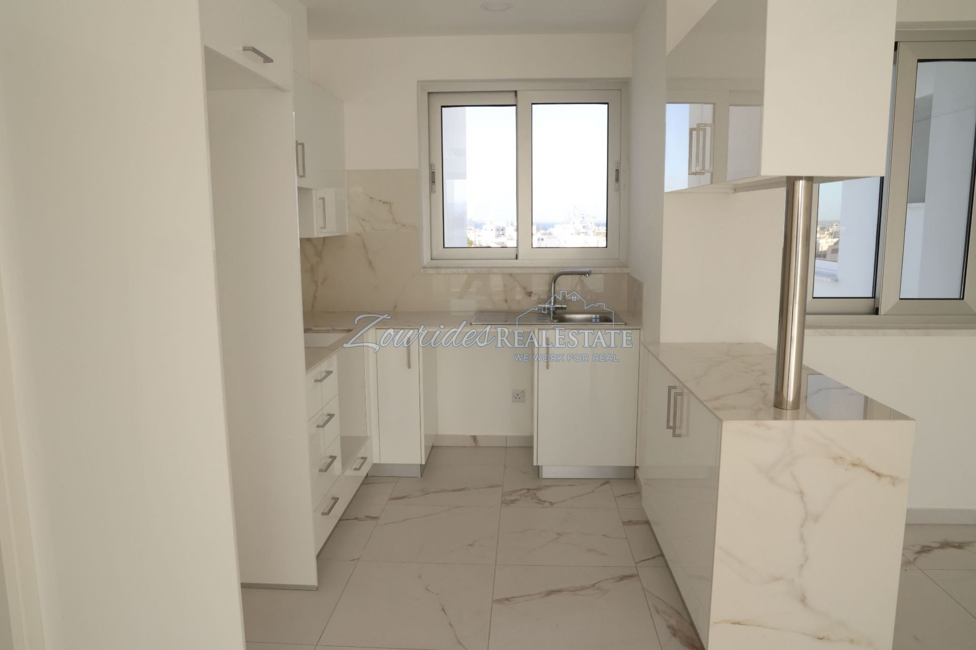Luxury two bedroom Flat in the Center