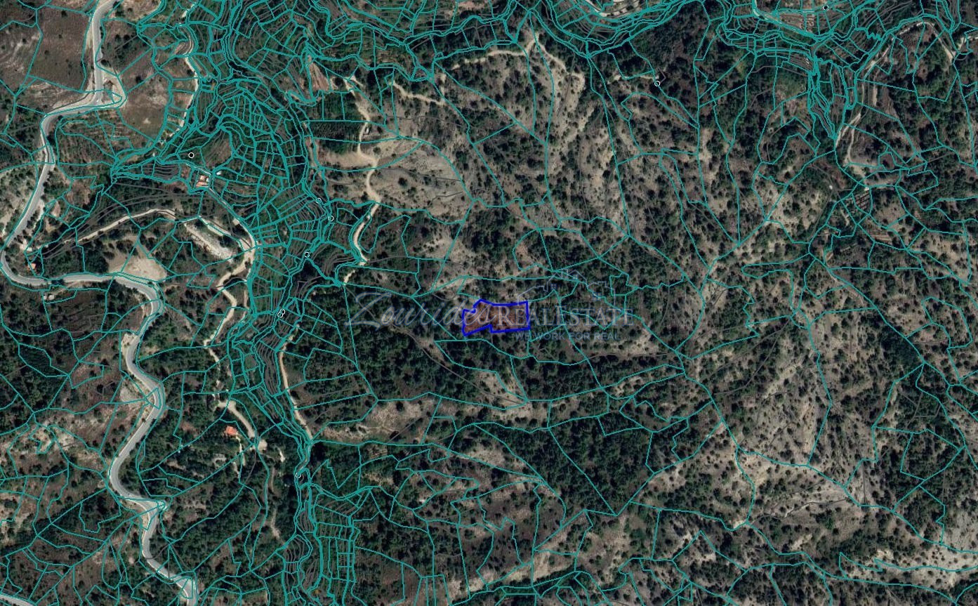 Field For Sale in Moutoullas