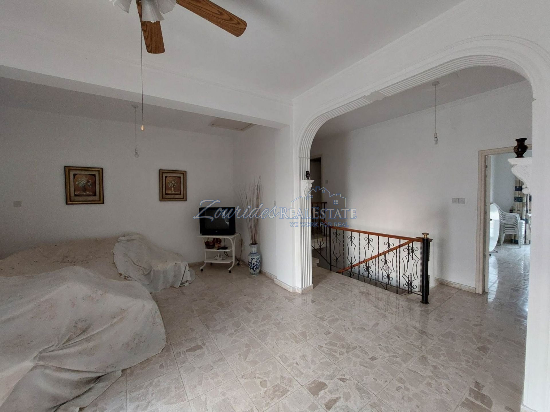 Three bedroom house close to the beach