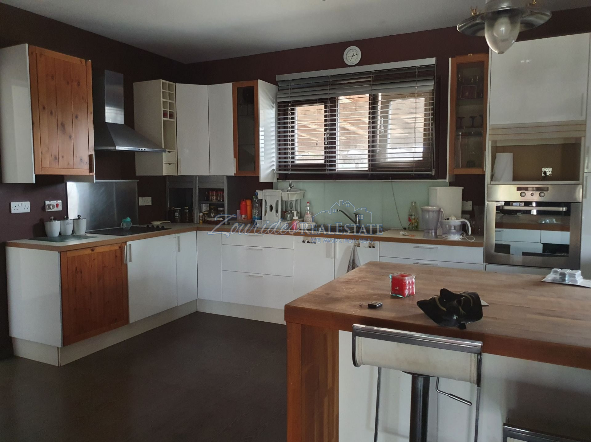 Bungalow for sale