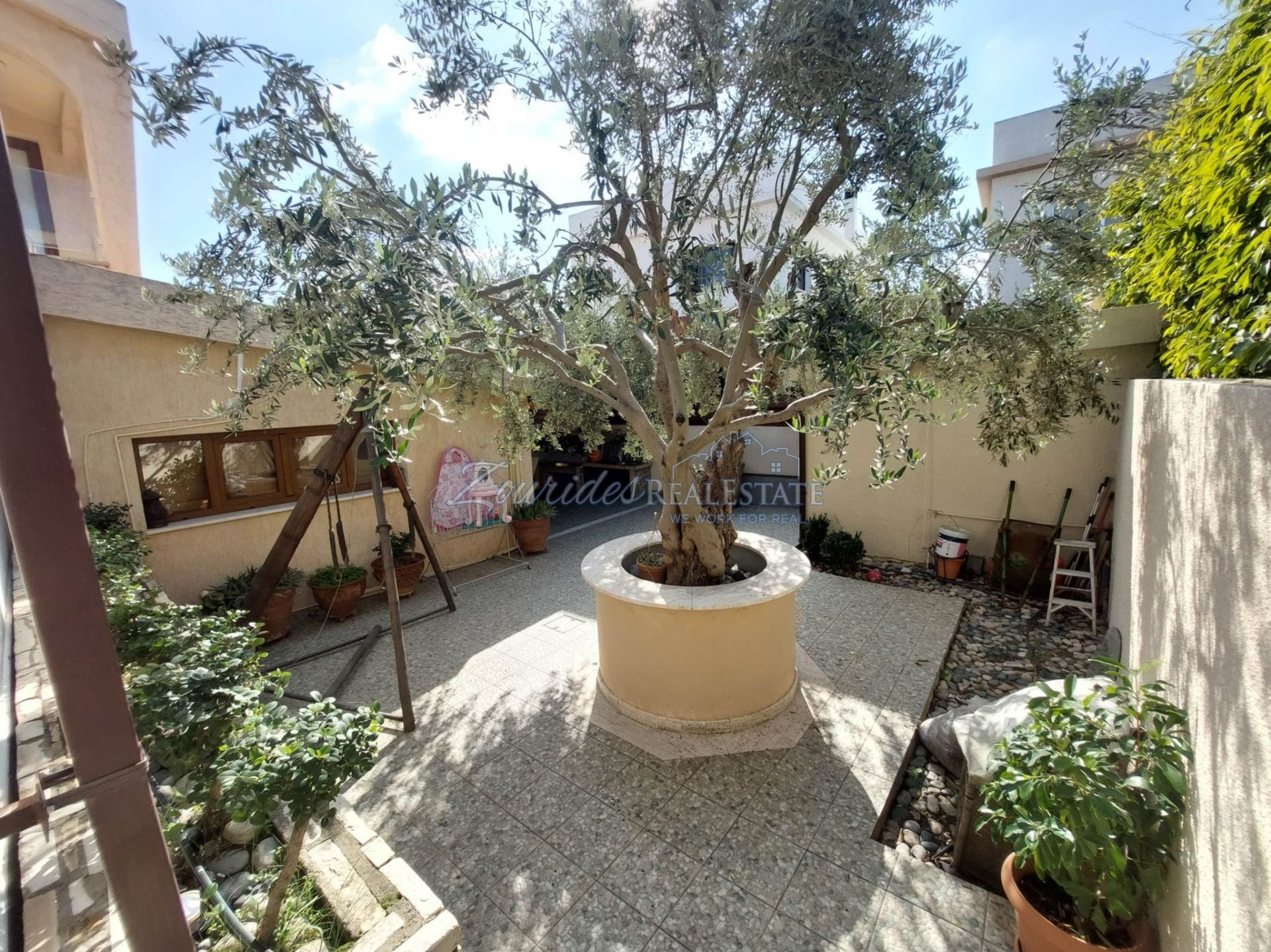 Four Bedroom House in Aradipou