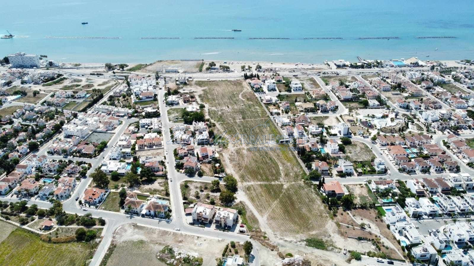 Ground Floor Apartment For Sale in Dekelia
