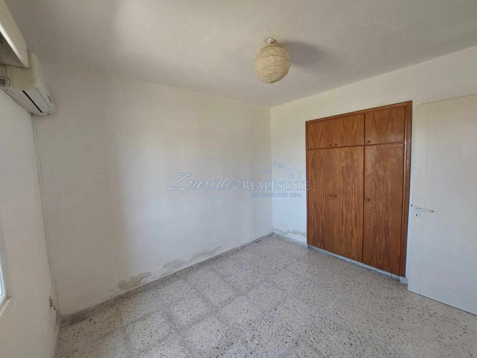 Ground Floor Apartment For Sale in Dekelia