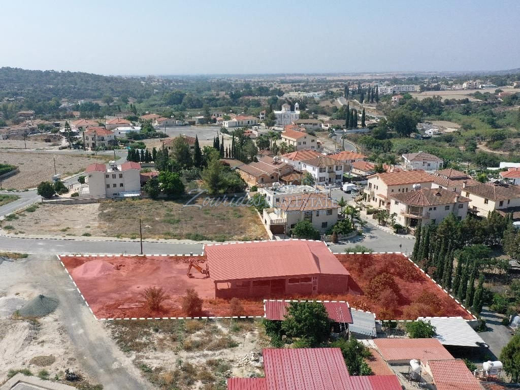 Οικιστικο χωραφι στο Αλεθρικο