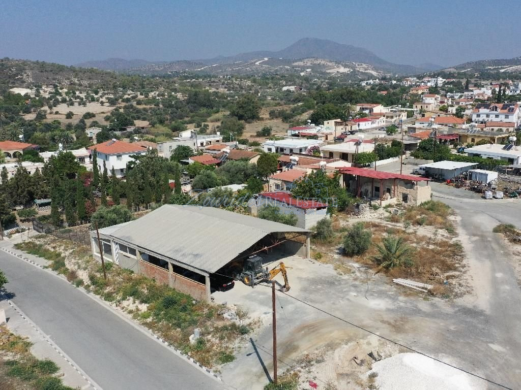 Οικιστικο χωραφι στο Αλεθρικο