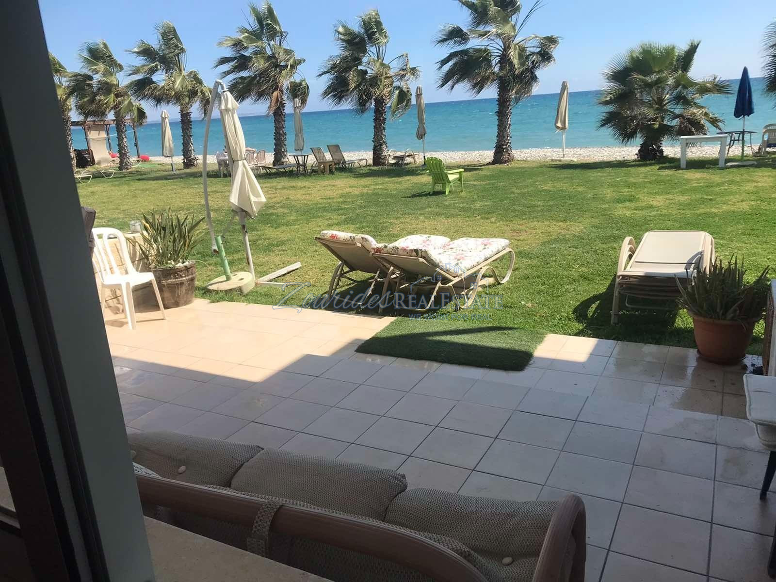 Sea Front Apartment in Larnaca