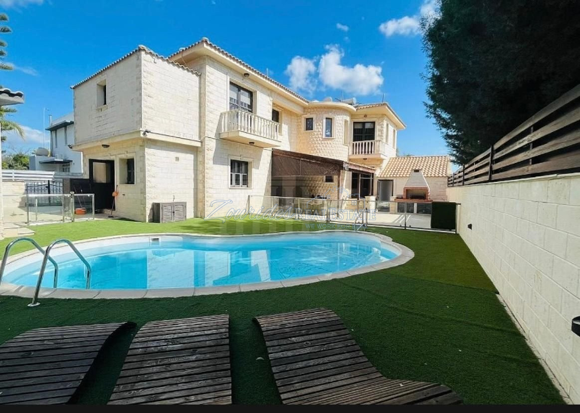 Five bedroom detached Villa in Aradippou, Larnaca