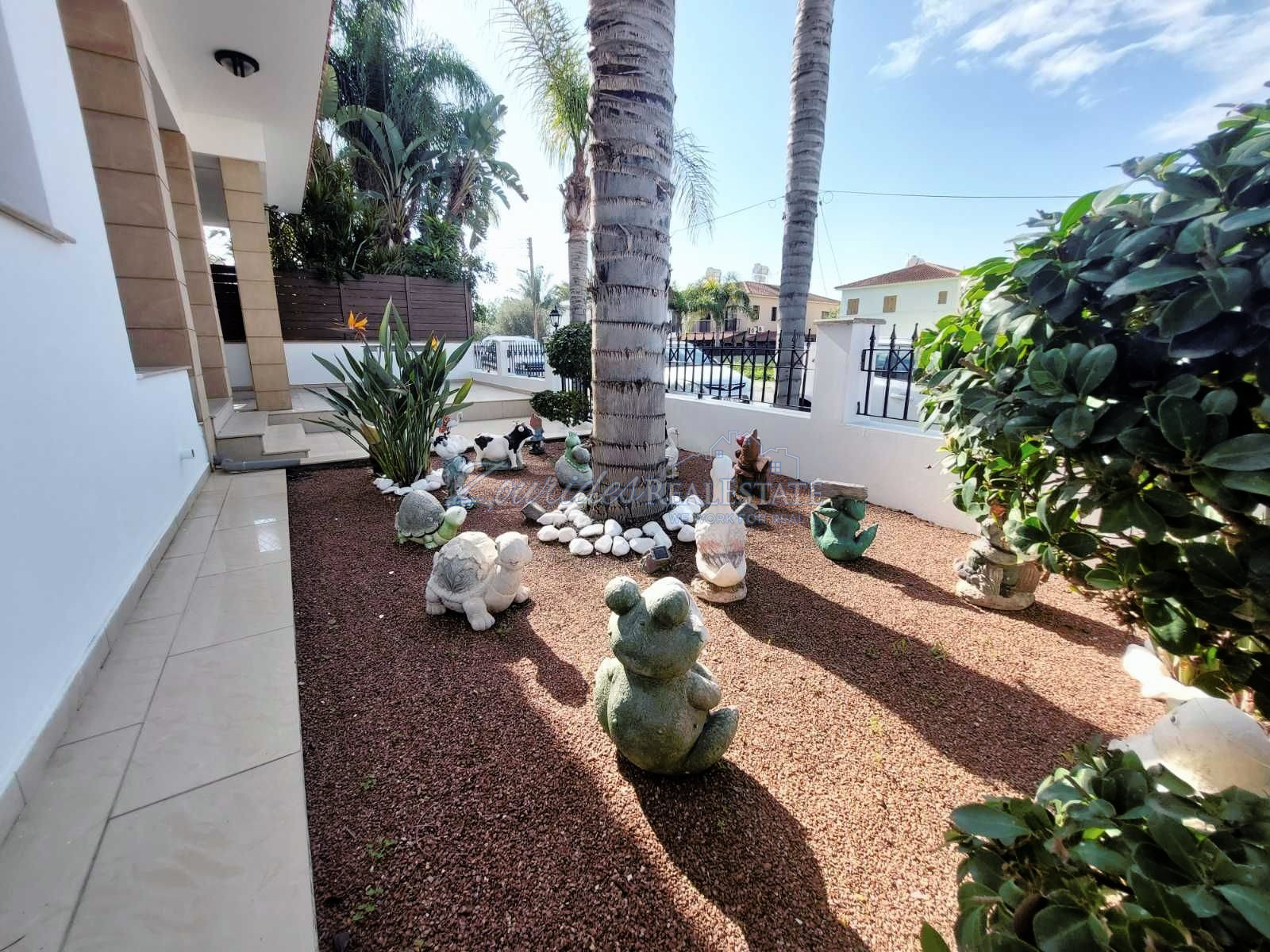 Five Bedroom House in Larnaca