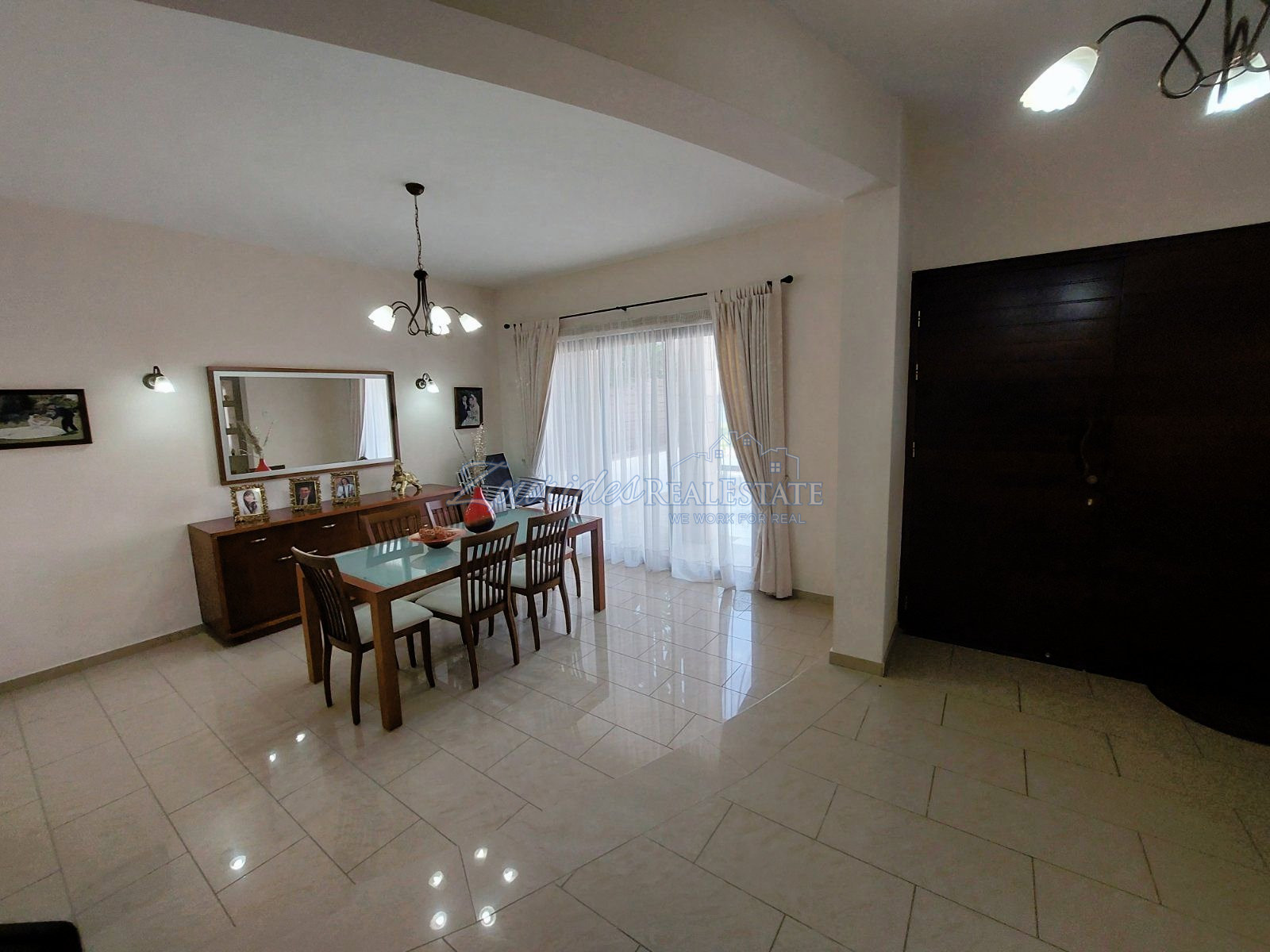 Five Bedroom House in Larnaca