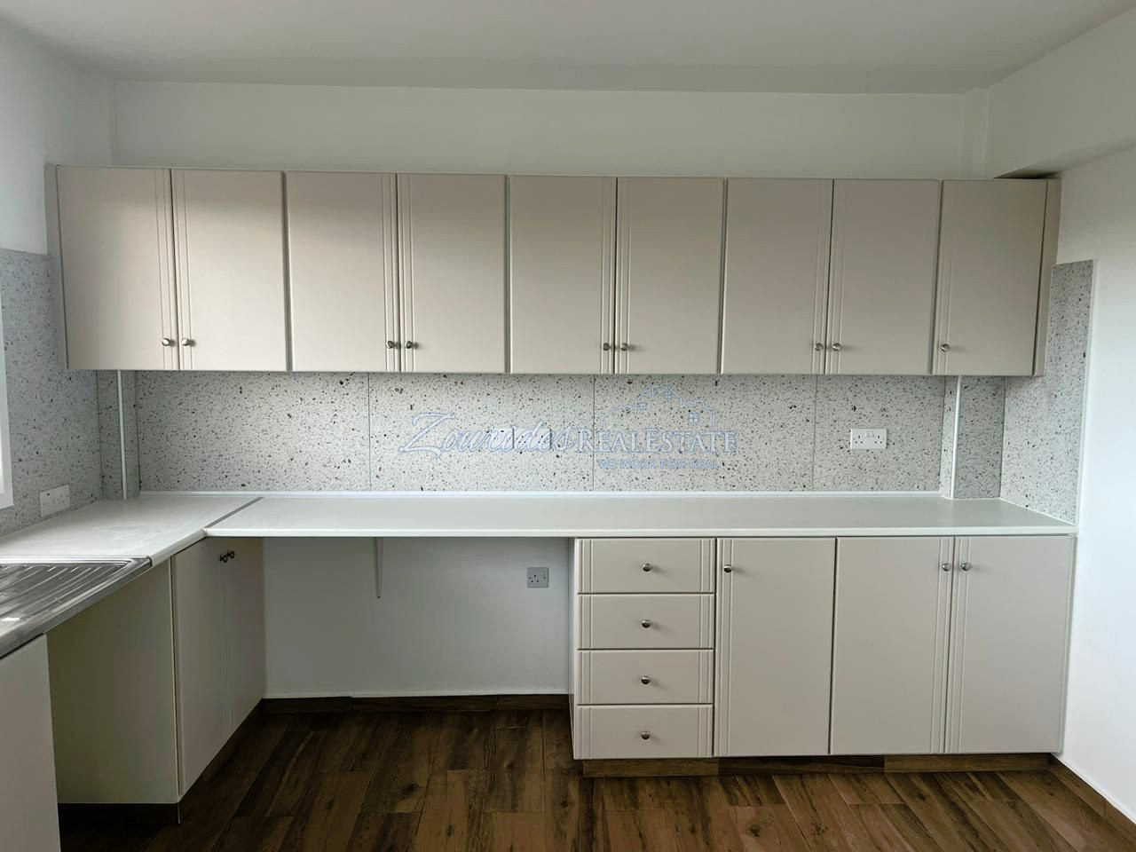 Apartment for sale close to every facility