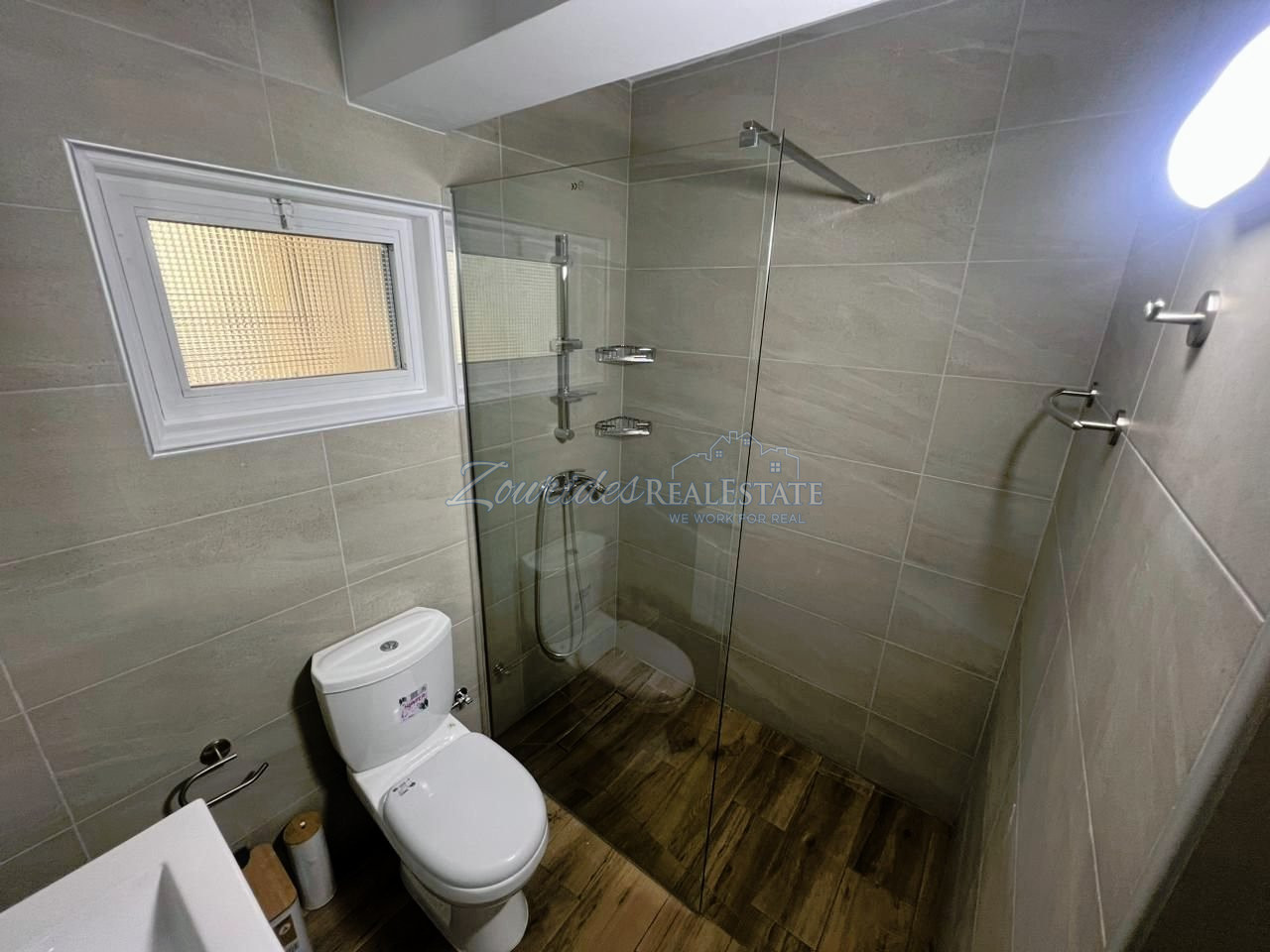 Apartment for sale close to every facility