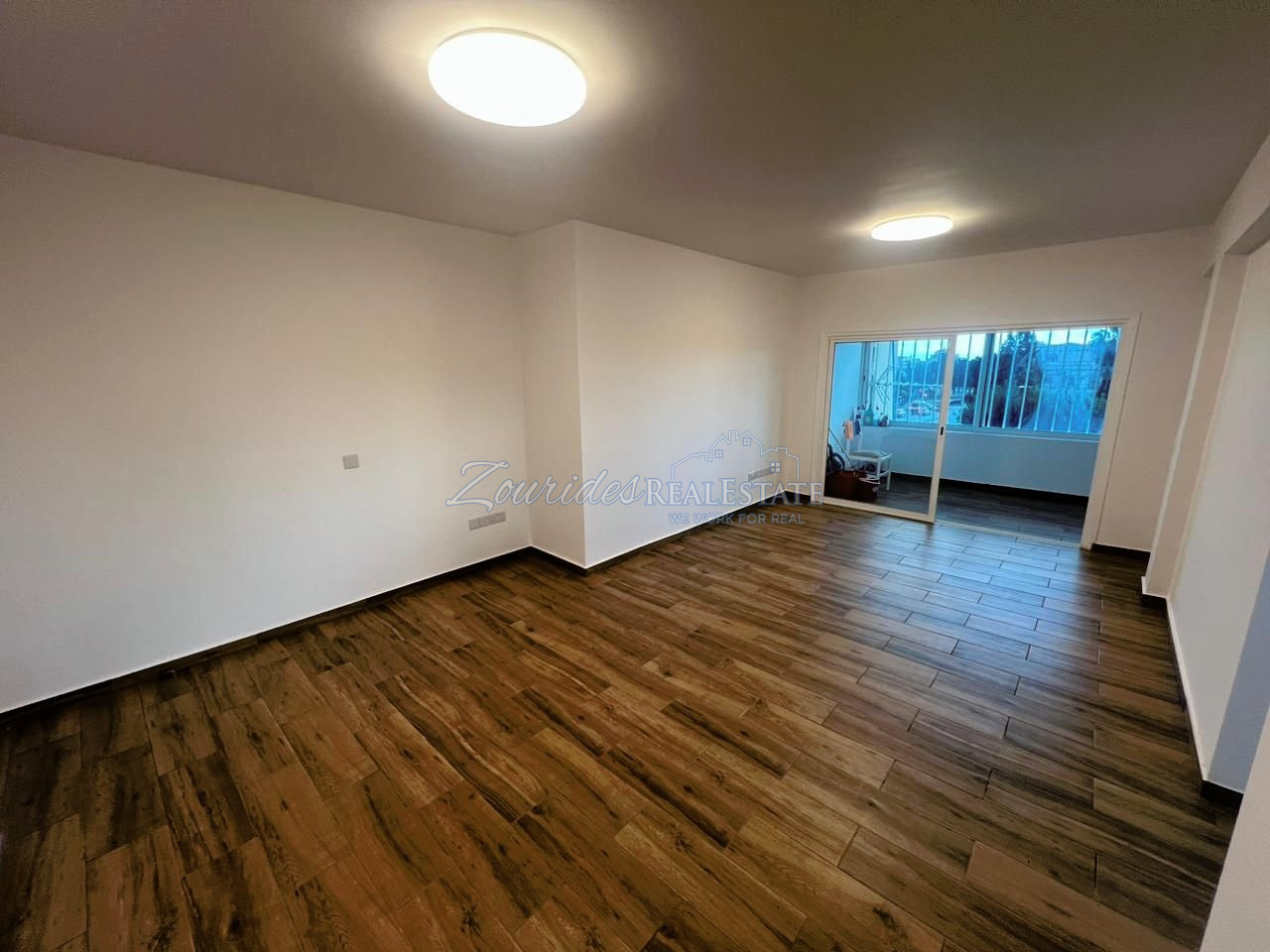 Apartment for sale close to every facility
