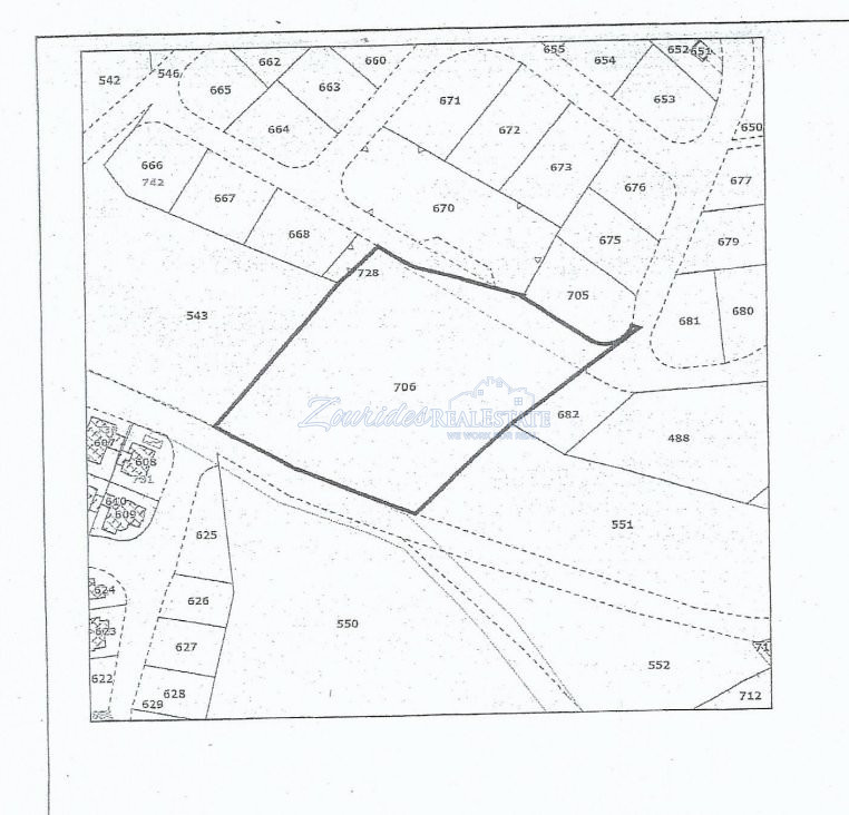 Land in Psematismenos