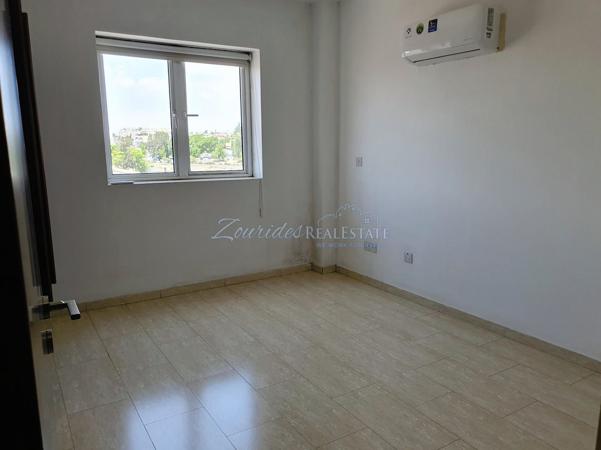 One bedroom for any investor