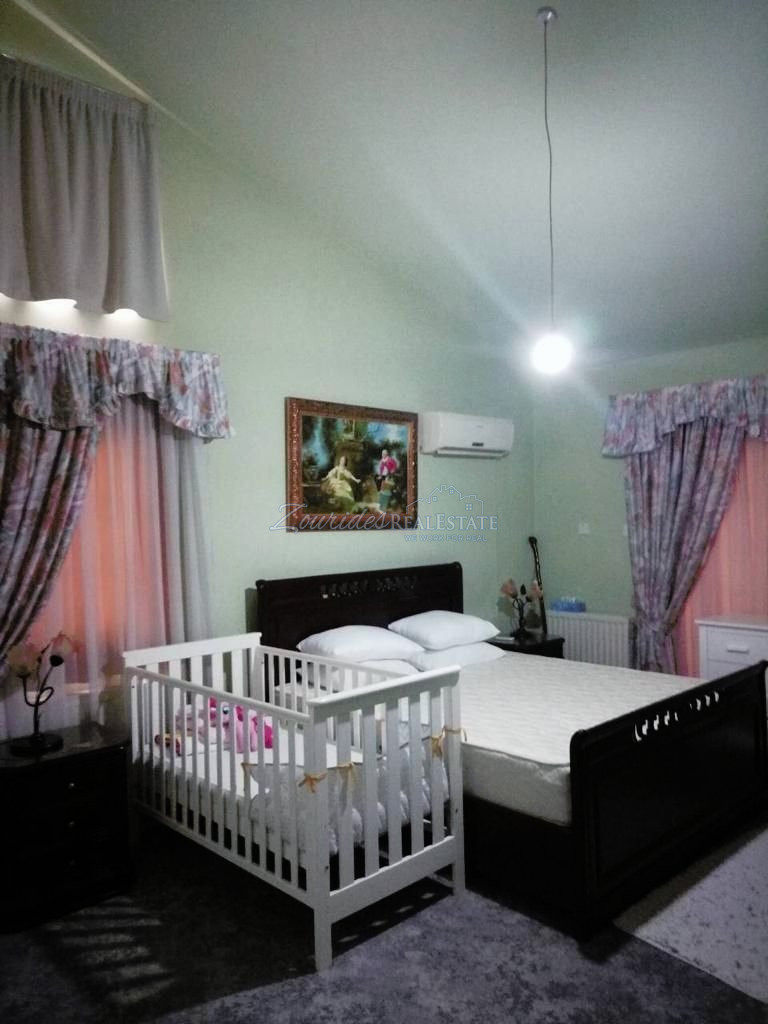 A spacious detached house close to the center