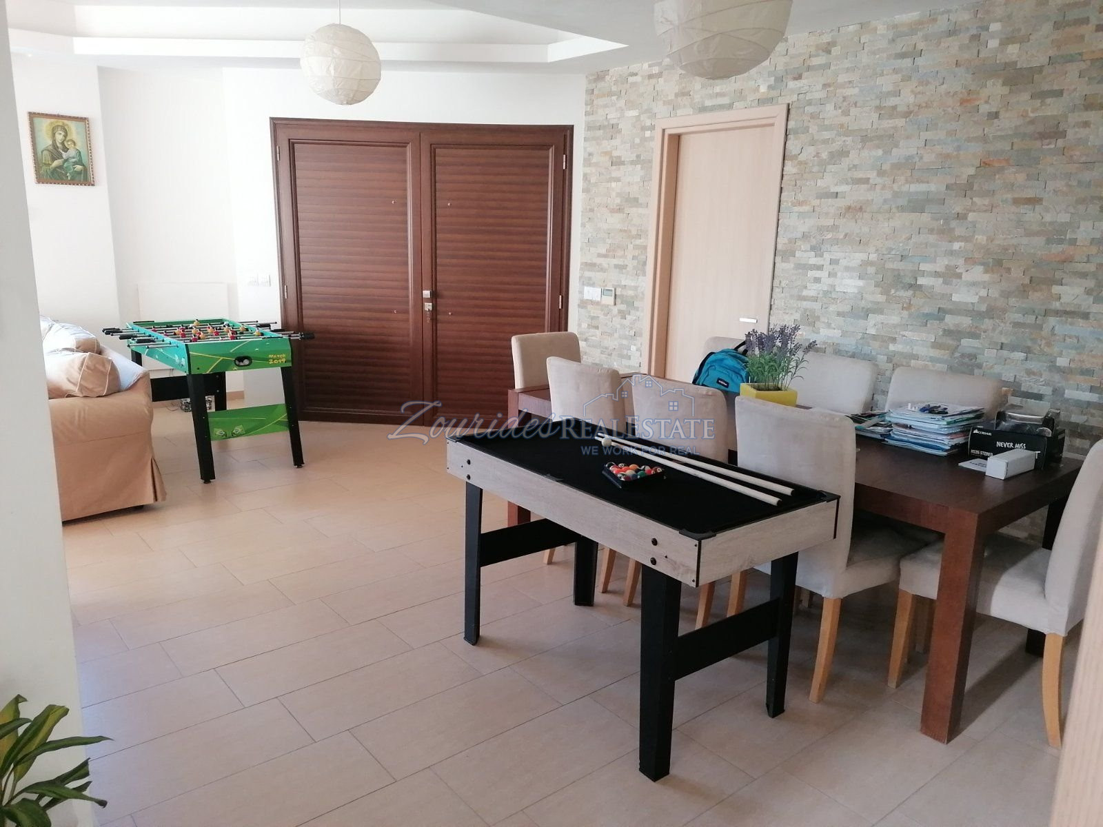 Detached Corner House in the Country side