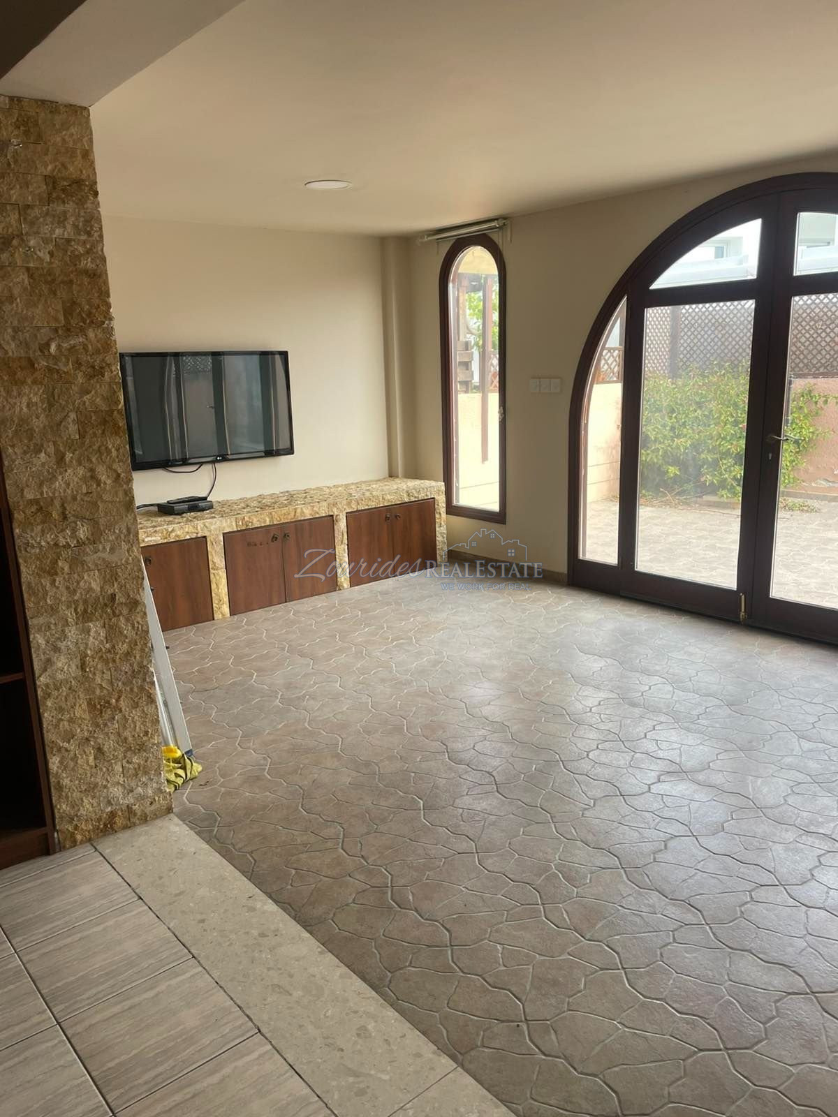 Detached Resale House