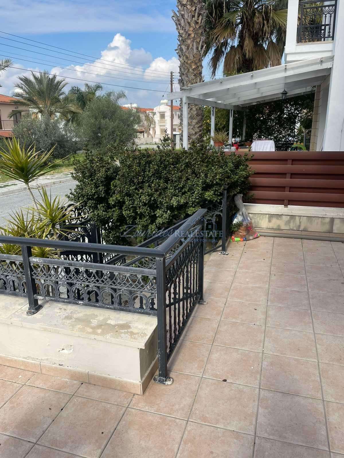 Detached Resale House