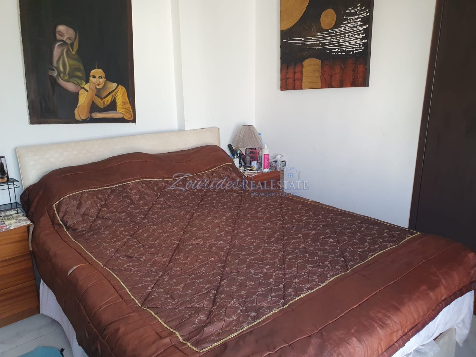 Three Bedroom Apartment in Makenzie Area