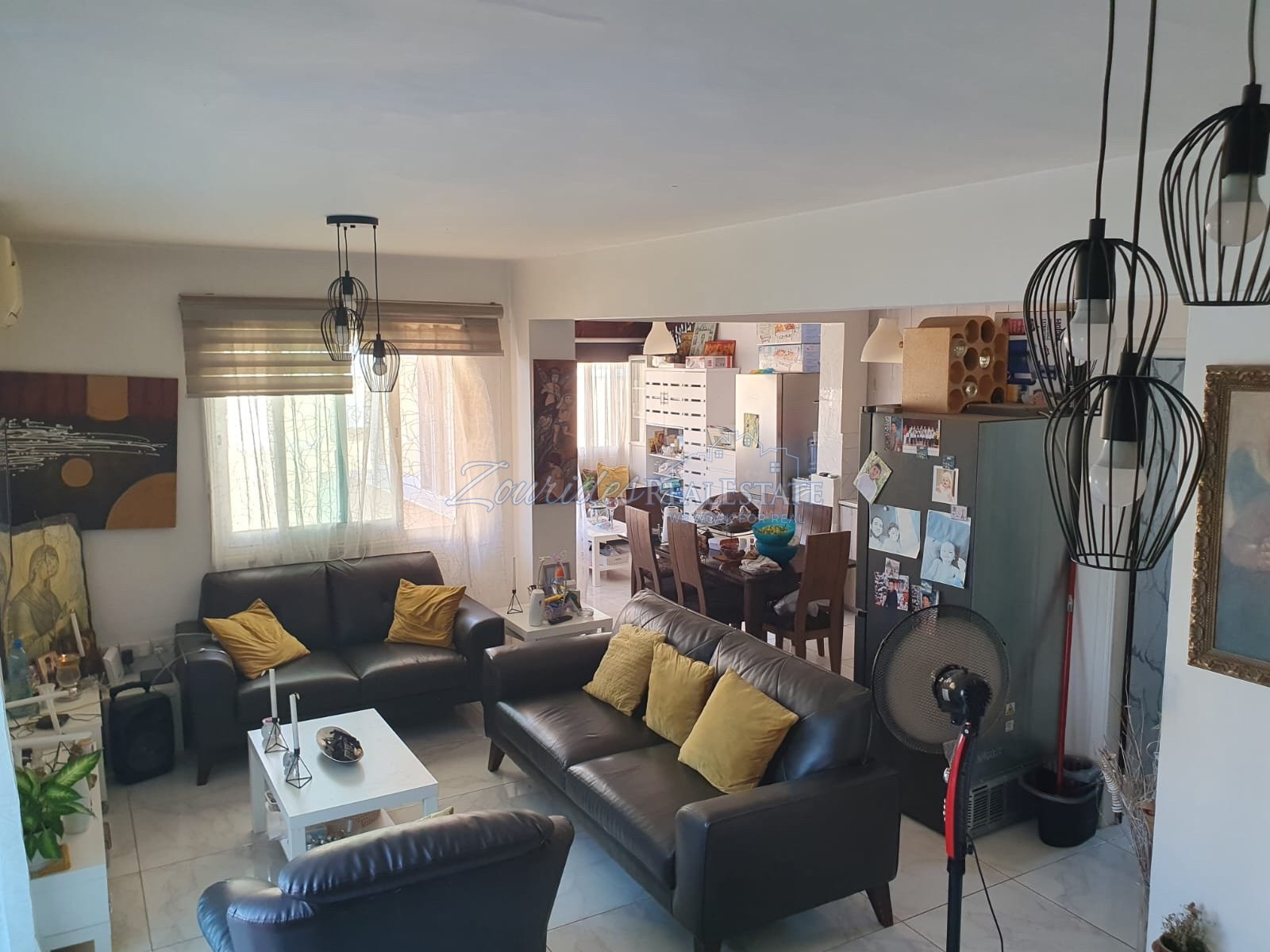 Three Bedroom Apartment in Makenzie Area