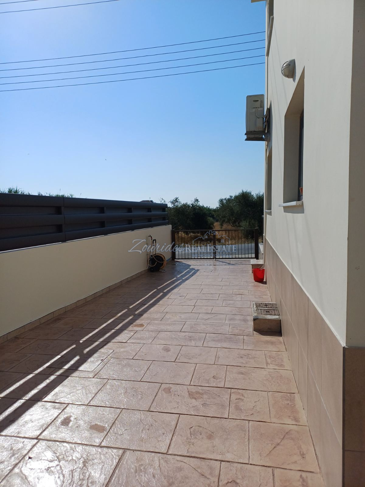 Detached House Available for sale