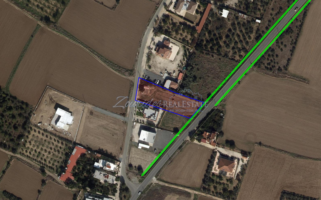 Residential land in Pera