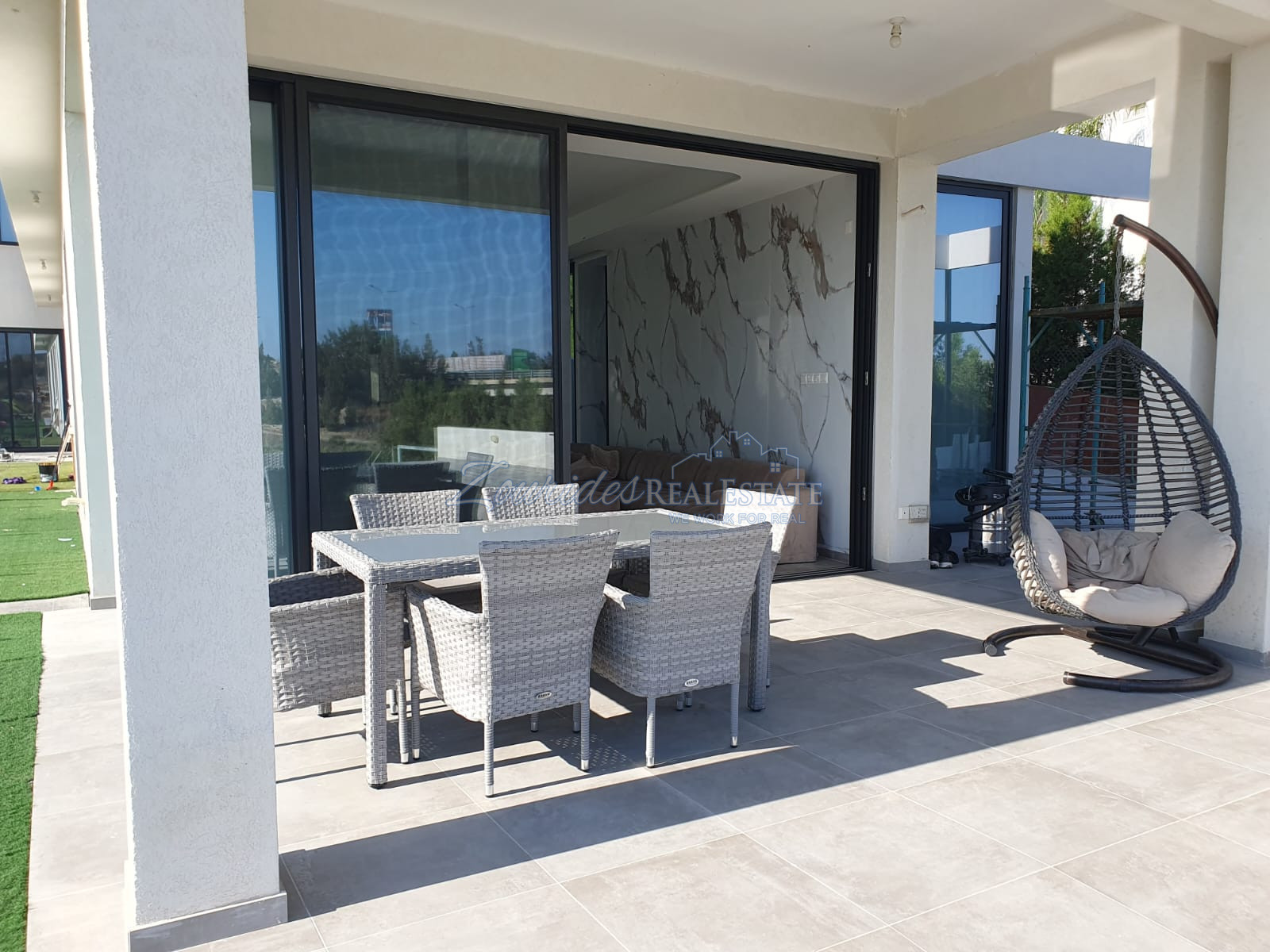 Modern Layout with beautiful Views