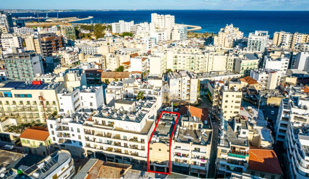 Building in Larnaca center