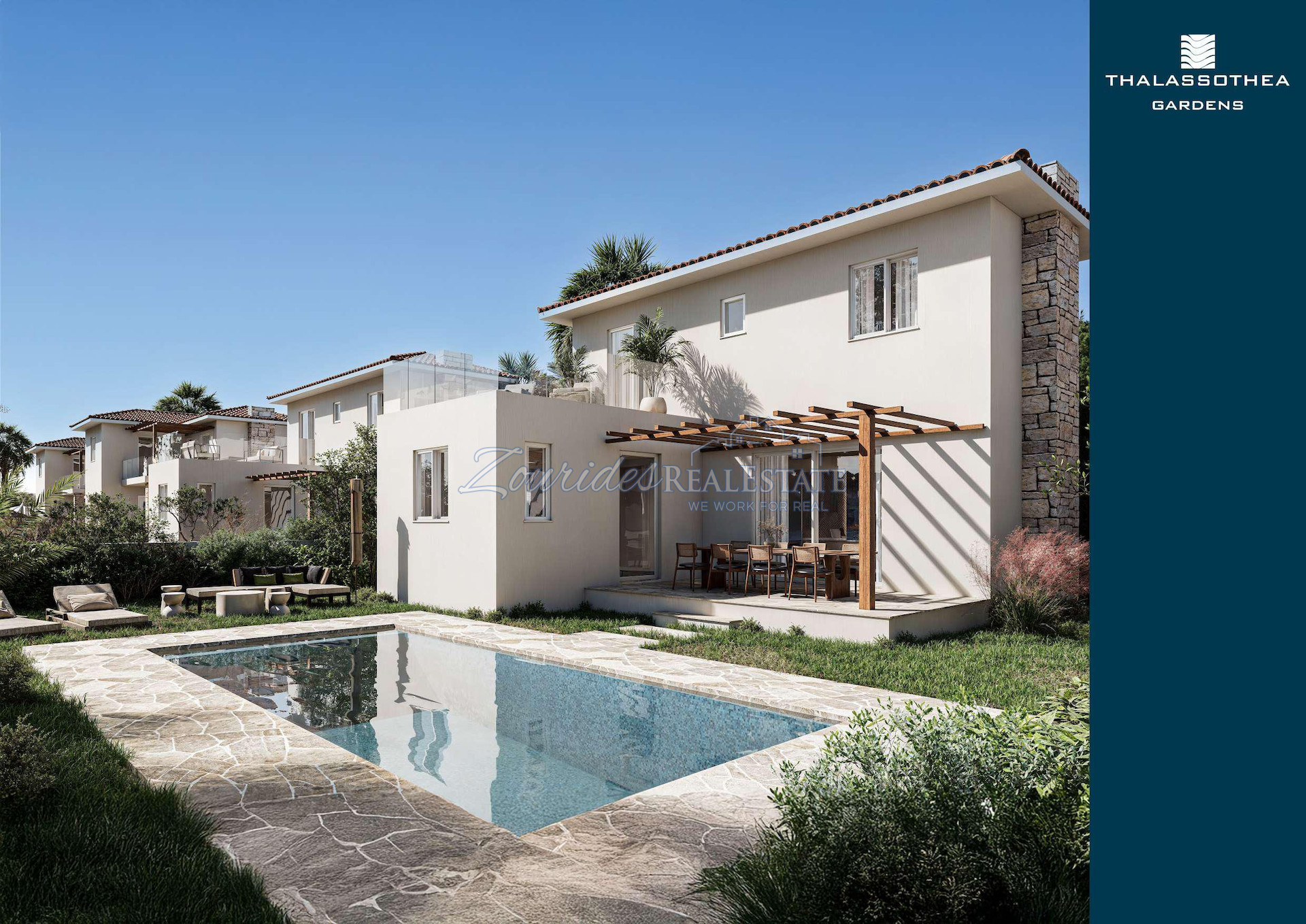 Detached property close to the sea